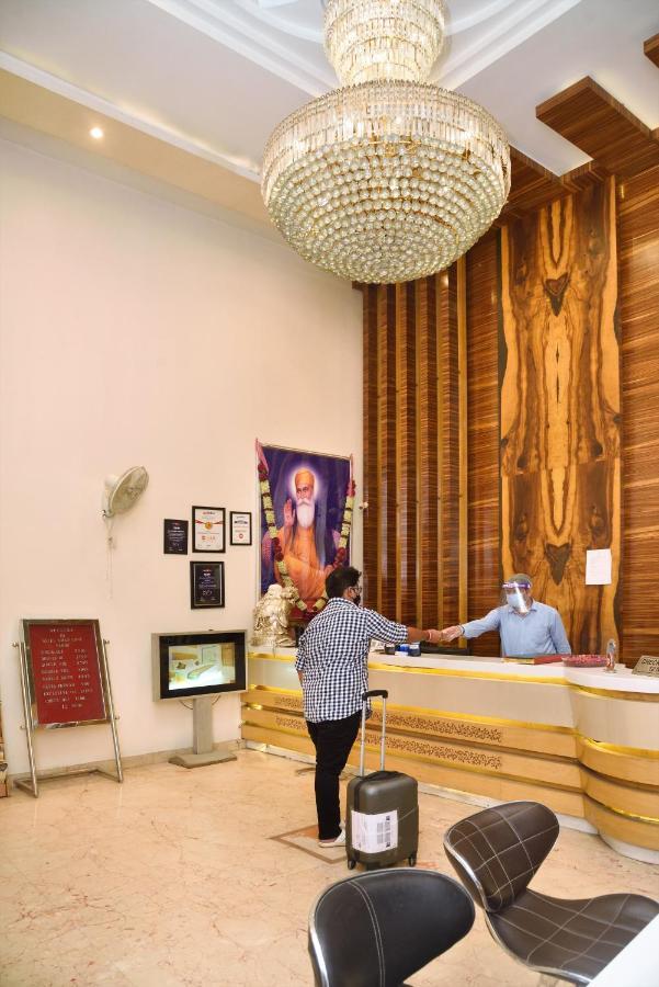Aman Continental - 2Mins From Railway Station And 5 Mins From Metro Hotel New Delhi Exterior photo